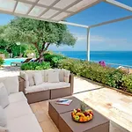 Corfu Luxury * בארבאטי