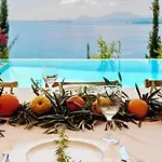 וילה Corfu Luxury *
