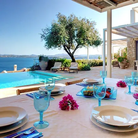 Corfu Luxury * Μπαρμπάτι