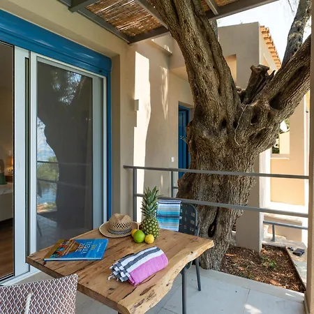 Corfu Luxury Μπαρμπάτι